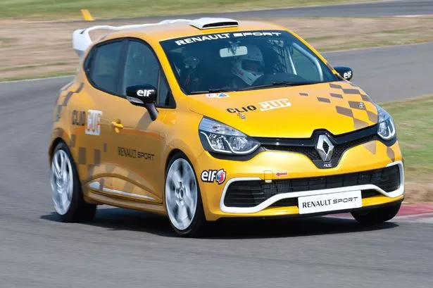Renault-Clio-Cup-Racing-Car.png