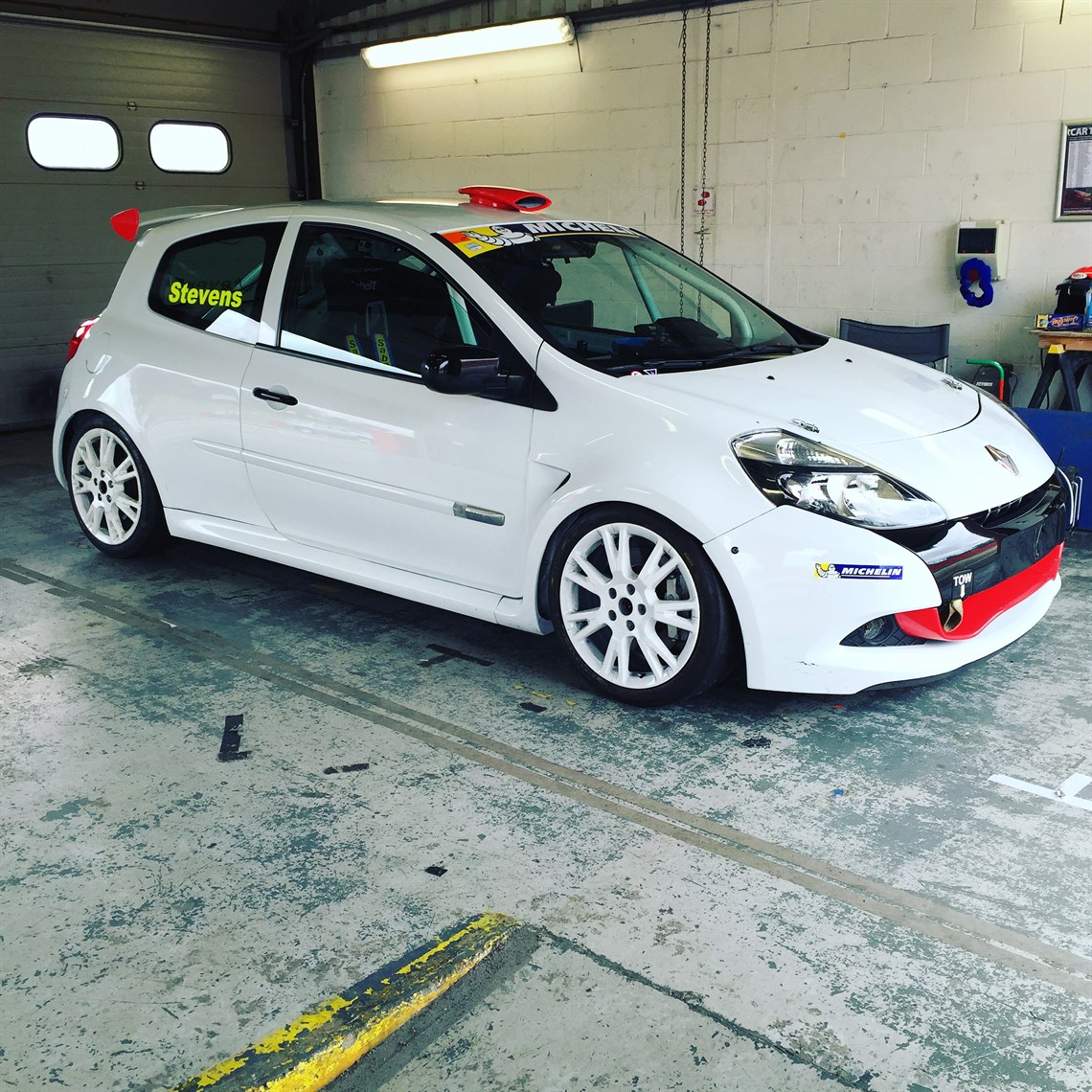 Racecarsdirect.com - Renault Clio Cup X85 race car